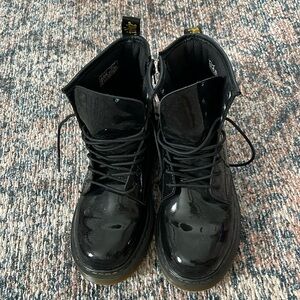 Dr Martens Youth Boots